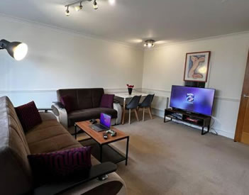 Stylish one bedroom flat furnished